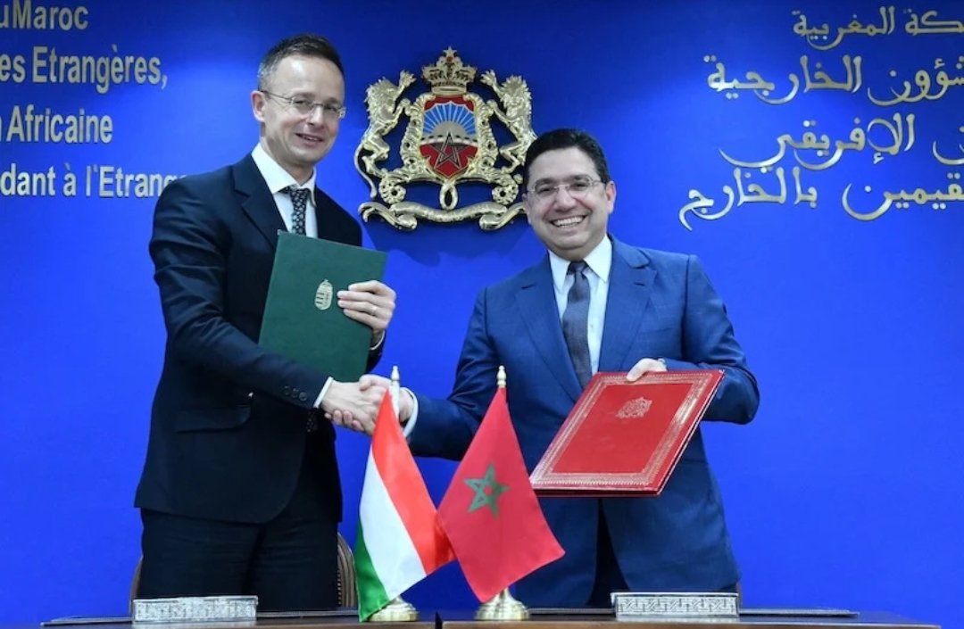 📣..هل سنرى أول قنصلية أوروبية🇪🇺 بالاقاليم الجنوبية المملكة المغربية 🤫...حيث يقوم سفير هنغاريا بالرباط في هده الاثناء بزيارة الى مدينة الداخلة أقصى الجنوب المغربي🇲🇦 للقاء مسؤولين محليين..
#ولا_غالب_الى_الله