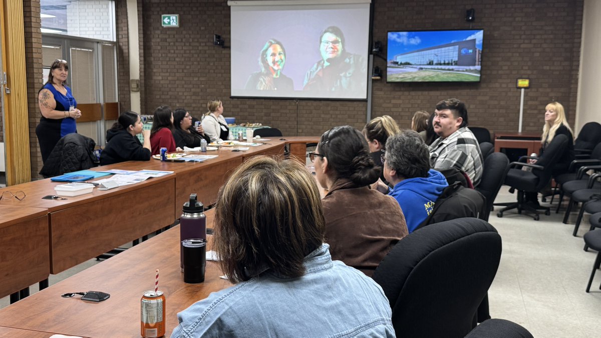 UCN_hereyoucan's tweet photo. The UCN Business Dept. hosted sponsors and high school guidance counsellors at The Pas Campus to showcase its programs, including Business Administration, Community Economic Development, and Office Assistant. Current students shared their experiences and job prospects. https://t.co/PZWuK90N2c