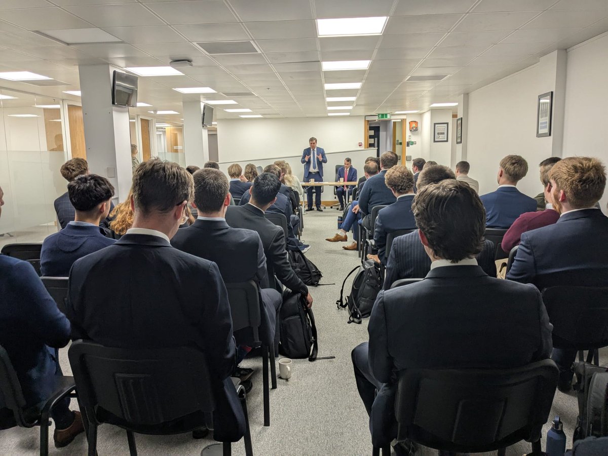 Fascinating discussion with some incredible <a href="/Conservatives/">Conservatives</a> members under the age of 30. 

It's clear that as we embark on our Policy Renewal Programme we must construct a bold new offering for young people - an approach that resonates with your aspirations, challenges, and the