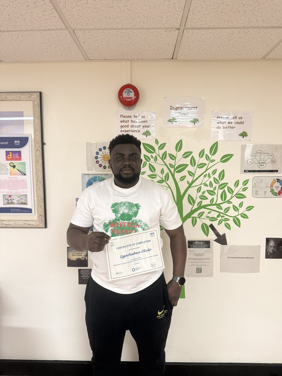 Congratulations to Paschal for completing his Mandatory Induction Standards Workbook. Paschal works in Loirston Ward (Learning Disabilities) Cornhill Hospital . Paschal who is currently working nights, came in on his day off to collect his certificate. <a href="/NHSGrampian/">NHS Grampian</a> <a href="/NES_hcsw/">NES_hcsw</a> 👏🏻🎉