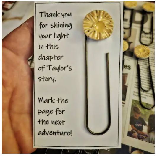 ilovebigbuttons's tweet image. ⭐️⭐️⭐️⭐️⭐️

LOVE these! I will definitely be ordering more. Using them as bookmarks and attaching stamped ceramic circles.

-- Pottery Patio

ilikebigbuttons.com/collections/pa…

#jumbopaperclips #craftingcommunity #customerreviews #customerlove #bookmarks #paperclips #paperclipbookmarks