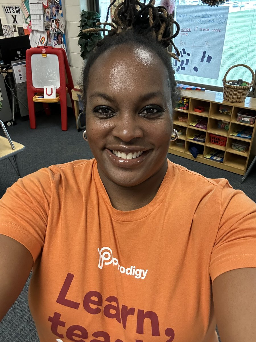 DaraEdu7's tweet photo. Having fun reviewing all things math with @ProdigyGame including number identification, counting, addition and subtraction. #TechShirtTuesday #EduGuardians #IamCPS @jppcincinnati @QueenMel99 https://t.co/dscBRbdUPX