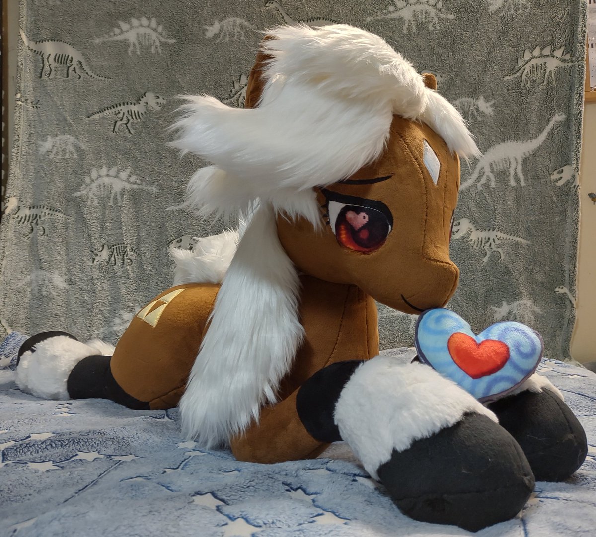 GleamyD's tweet image. 'Ello!~ ✨ I am Gleamy Dreams, I use she/her it/its pronouns.
I am a 27 y/o cis girl, and while I'm pale af, my family comes from the Poarch Creek band, but I was raised departed from my family clan.
I am a general fan artist, but I vend at pony cons! Expanding to more soon!