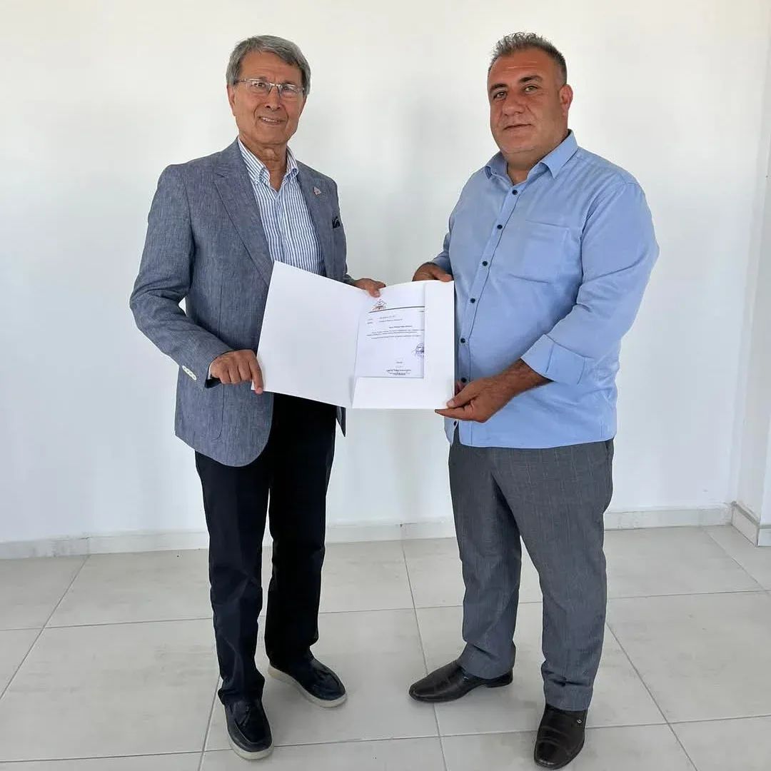 ATAMA BİLDİRİMİ
Kutlu Parti Batman İl Başkanlığına, Genel Başkanımız Prof. Dr. Yusuf Halaçoğlu’nun olurları ile iş insanı, Sayın Mehmet Salih EKİNCİ atanmıştır. Kendisine ve ekip arkadaşlarına hayırlı uğurlu olsun dileklerimle birlikte, bu kutlu yolculukta başarılar diliyorum.