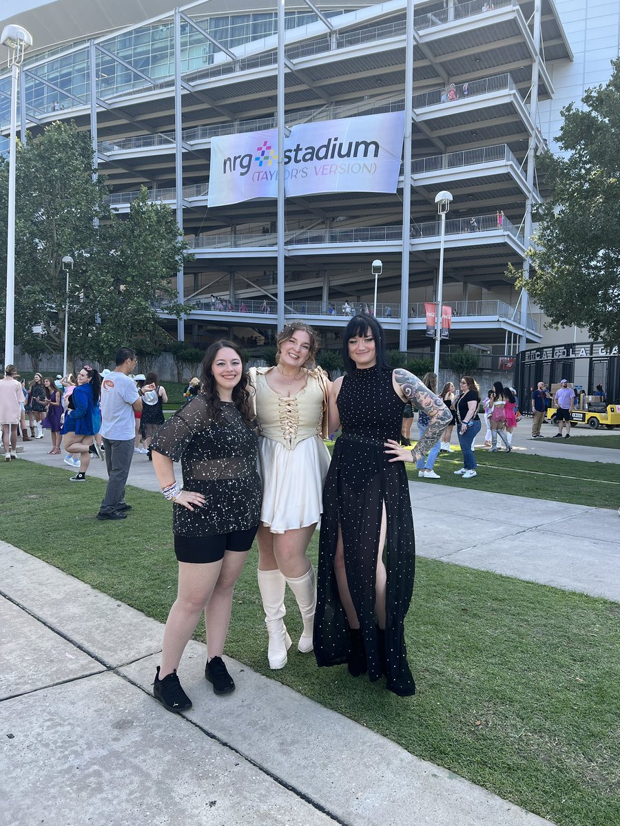 cath ☆ﾐ ❤️‍🔥 tweet media