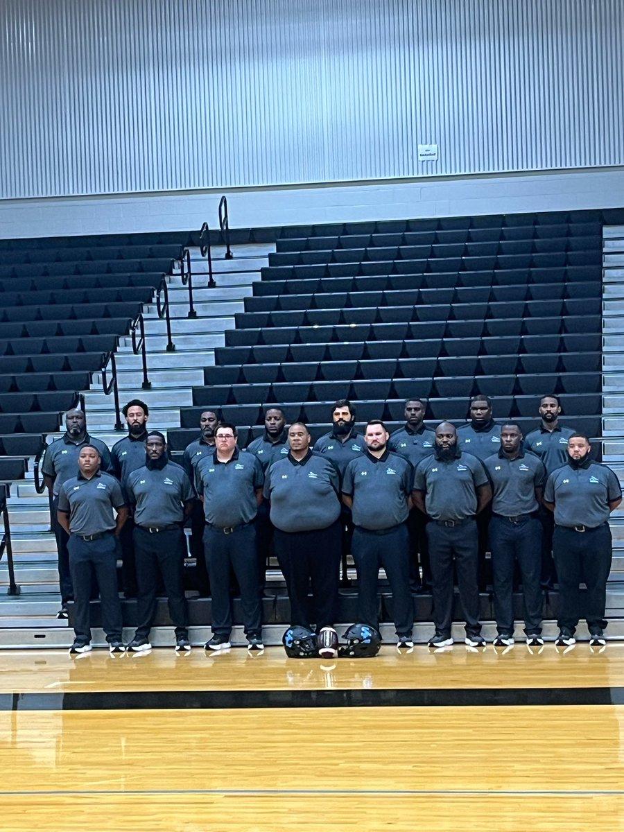 Arin Warner (@arin_warner) on Twitter photo Let me applaud these coaches from Shadow Creek High School for taking care of my son for 3 years. We have 1 more year left and he’s done with high school. This will be one of his best years ever thank you guys <a href="/Zinn68/">Tyrone Green</a> <a href="/Bullard_Coach/">Cody Bullard</a> <a href="/Glap_IV/">R. Glapion</a> <a href="/EMitch_28/">Erick Mitchell II</a> #CreekBoy #RecruitTheCreek Let me applaud these coaches from Shadow Creek High School for taking care of my son for 3 years. We have 1 more year left and he’s done with high school. This will be one of his best years ever thank you guys <a href="/Zinn68/">Tyrone Green</a> <a href="/Bullard_Coach/">Cody Bullard</a> <a href="/Glap_IV/">R. Glapion</a> <a href="/EMitch_28/">Erick Mitchell II</a> #CreekBoy #RecruitTheCreek