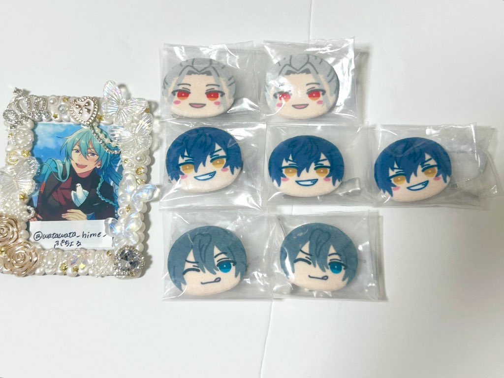 【交換】あんスタ おまんじゅう 前髪クリップ

譲：♡凪砂2  ⭐︎ジュン3   ニキ2

求：日和　夏目1   、定価＋送料

譲渡の場合　⭐︎は同数♡含むお取引のみ

都内手渡し、郵送可能です
お気軽にお声掛けください