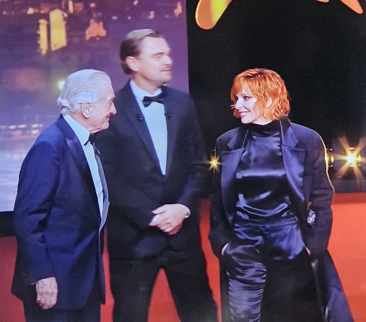 ZiggyYag's tweet photo. ALERTE LÉGENDES 🚨🚨🚨
#mylenefarmer https://t.co/BEKj1eFZoH