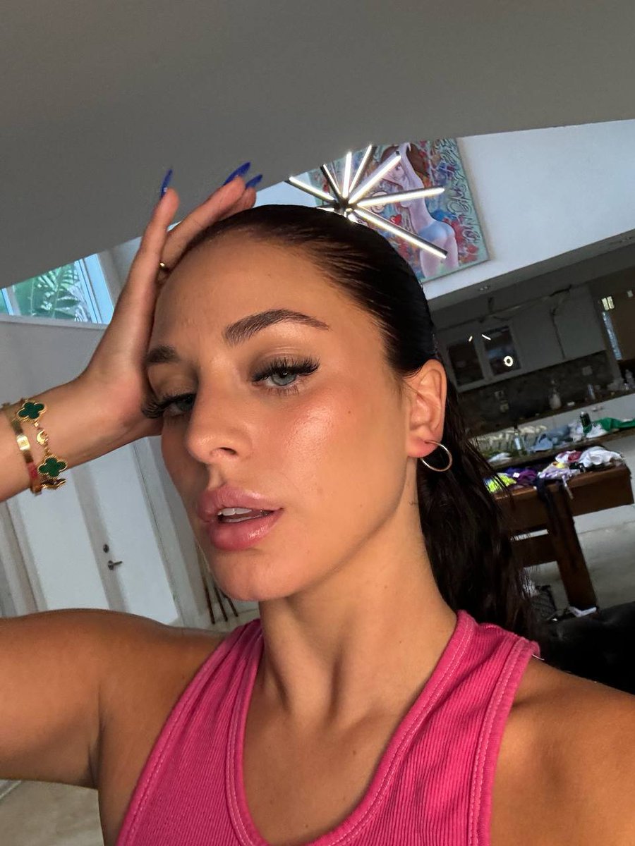 Camilla Araujo tweet media