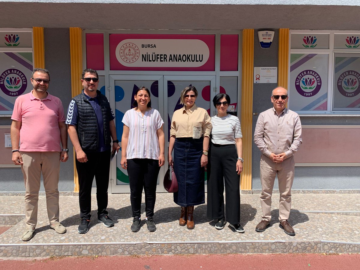 bursaisgb's tweet photo. 10 Mayıs Dünya Sağlık İçin Hareket Et Günü kapsamında Nilüfer Anaokulu tarafından düzenlenen etkinliklere katılım sağlandı.

Milli Eğitim Bakanlığının Okulumda Sağlıklı Besleniyorum Programı çalışmaları kapsamında pilot okullarımızda yapılan etkinliklere devam ediliyor.

Programın Bursa temsilcileri Okul Sağlığı Sorumlusu Şafak Dülger, Hareketli Yaşam ve Sportif Faaliyetler Sorumlusu M. Mücahit Sak ve İSGB Kalite Sorumlusu Yasemin Zeynep Ergişi, Nilüfer Anaokulu'nda yapılan etkinliklere katılarak öğrenciler tarafından sunulan çalışmaları ilgiyle izlediler.

https://t.co/F8c6wGGn1m

@tcmeb @Yusuf__Tekin @meb_dhgm @omurfatih @mebisgb @ozkan_meb @GlcanKILIN3 @bursailmem16 @Alireisoglu34 @yunusbulut1216