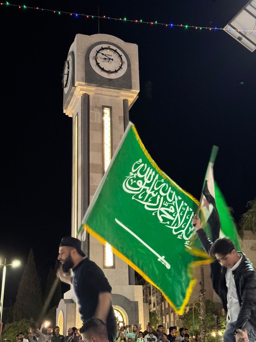 من مدينة حمص 
تحية للمملكة العربية السعودية 
#شكراً__لكم
#شكرا_السعودية 
#السعودية #ترمب #العقوبات_الامريكية