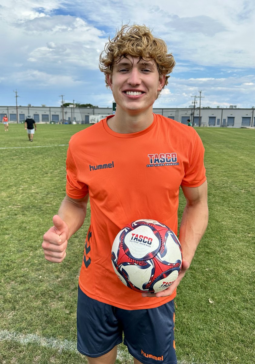 Colton Chmelar tweet media