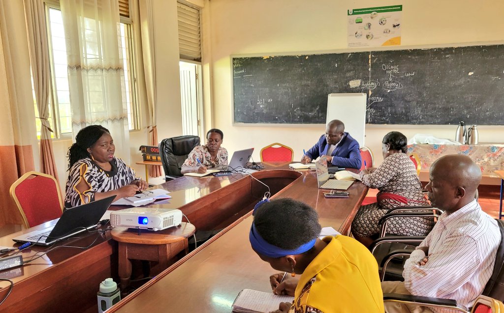 NARO_MUZARDI (@naro_muzardi) on Twitter photo Today, our ICT team has built the #staffcapacity in video production using smartphones as a means of enhancing dissemination of research information to endusers. #digital #CommunicationMatters
<a href="/narouganda/">NARO Uganda</a>
<a href="/MAAIF_Uganda/">MAAIF 🇺🇬</a>
<a href="/hmulindwa09/">Henry Mulindwa, PhD</a>
<a href="/BarbaraZawedde/">Barbara M Zawedde</a> Today, our ICT team has built the #staffcapacity in video production using smartphones as a means of enhancing dissemination of research information to endusers. #digital #CommunicationMatters
<a href="/narouganda/">NARO Uganda</a>
<a href="/MAAIF_Uganda/">MAAIF 🇺🇬</a>
<a href="/hmulindwa09/">Henry Mulindwa, PhD</a>
<a href="/BarbaraZawedde/">Barbara M Zawedde</a>