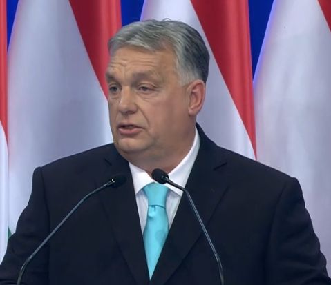 varozsa's tweet photo. Ukrajna miatt még ma összeült a Védelmi Tanács. Videó! https://t.co/bNn3OoPxjY https://t.co/r16k0FfUzi