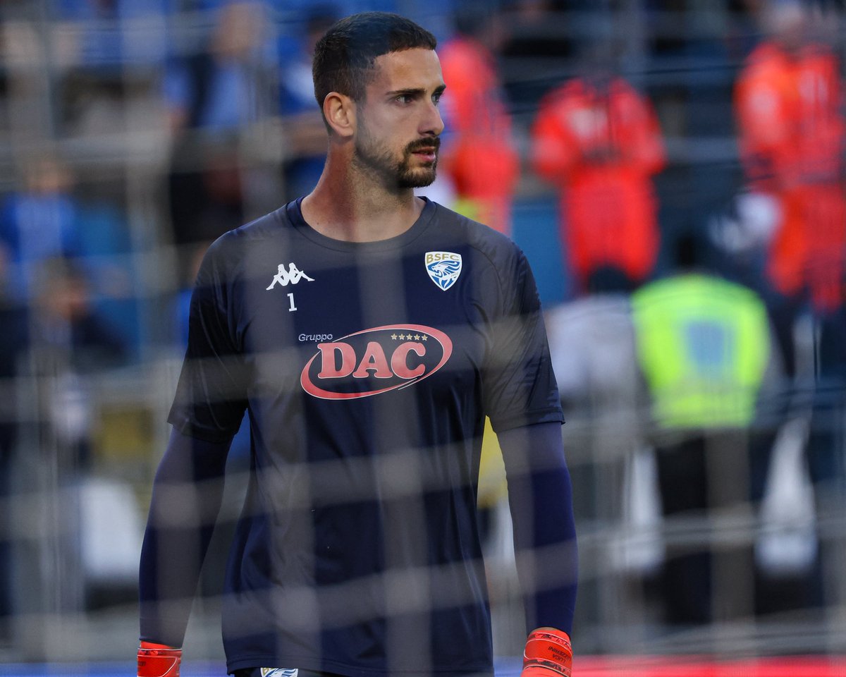 BresciaOfficial's tweet photo. ๐ฅ | WARM UP
#BresciaReggiana #SerieBKT #ForzaBrescia https://t.co/GD7kXJolyE