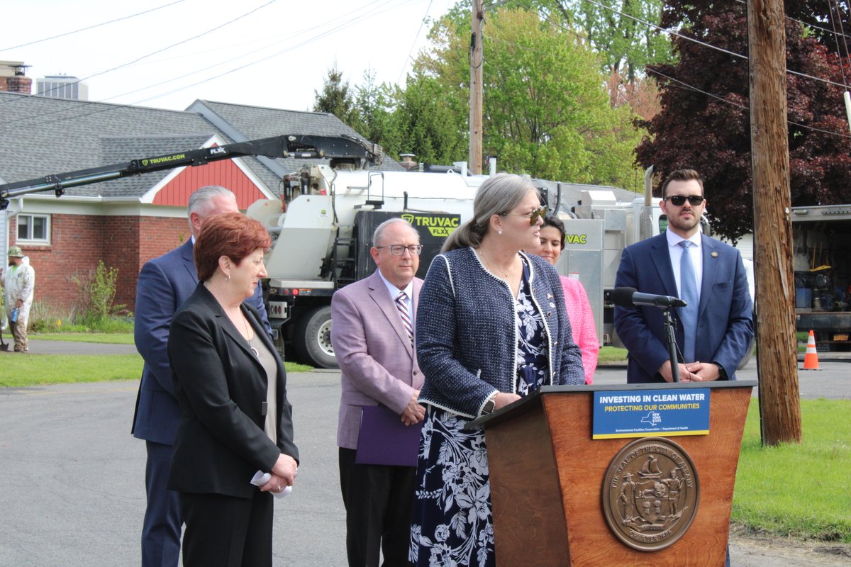 MAC_EFC's tweet photo. NYS is getting the lead out! Today's groundbreaking in Albany marks the first lead service line replacement project to get underway with @GovKathyHochul's $100M LIFT grants! The City's $12.9M project will be fully grant-funded with the innovative use of state &amp; federal dollars. https://t.co/PDLLQCg0Va