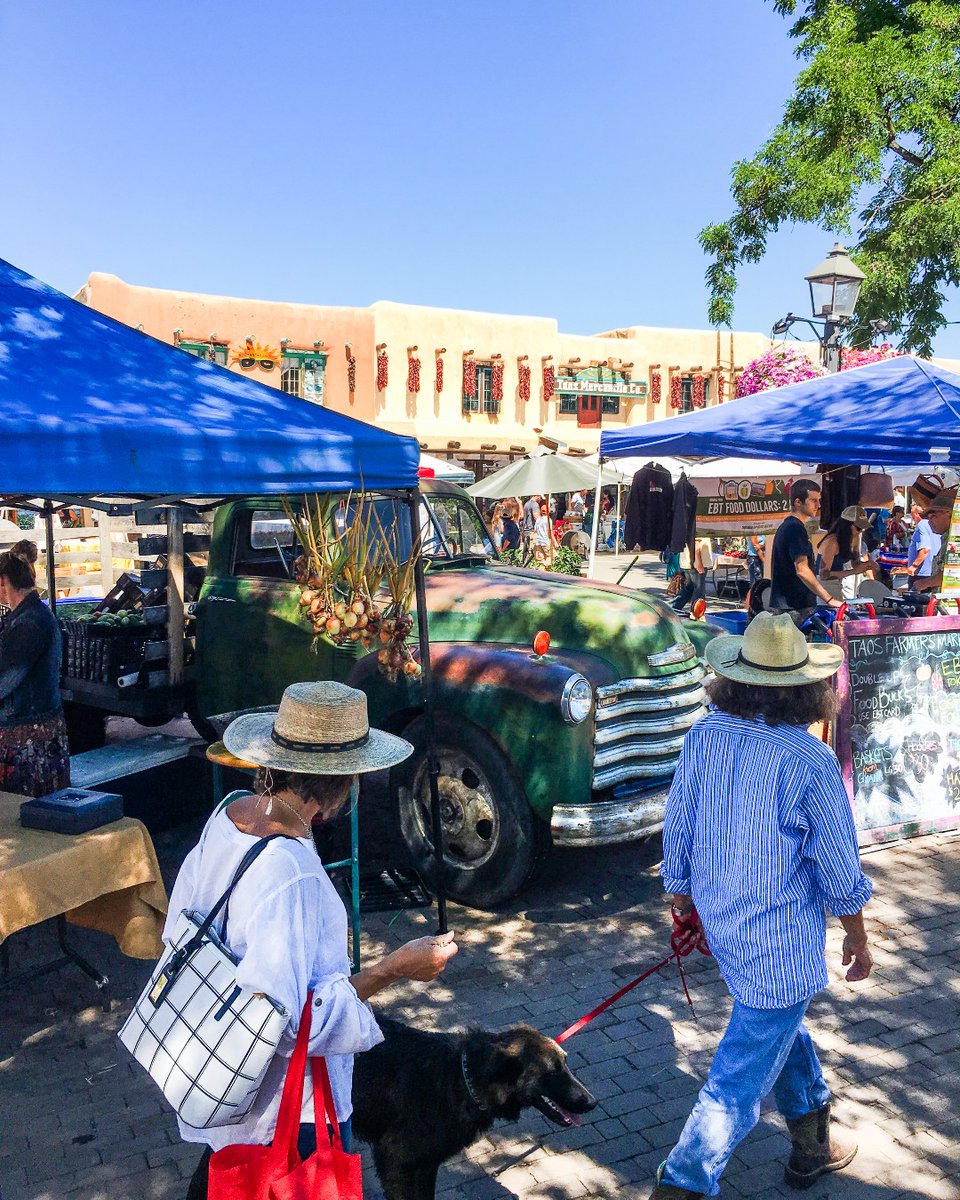 The Taos Farmers Market opens this weekend!🥕 Markets happen every Saturday from May through to the fall. Whether you’re a tourist or born-and-bred Taoseño, you are welcome to enjoy one of New Mexico’s most diverse and visited farmers markets. 🌽#TaosTrue taosfarmersmarket.org