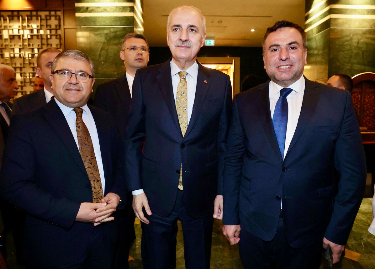 Memurların e-Devlet üzerinden sendika istifa ve üyelik işlemlerini yapabilmelerine ilişkin talebimizi bir program sonrası ayak üstü TBMM Başkanı Sayın Numan Kurtulmuş'a ilettik. 
#MilSen