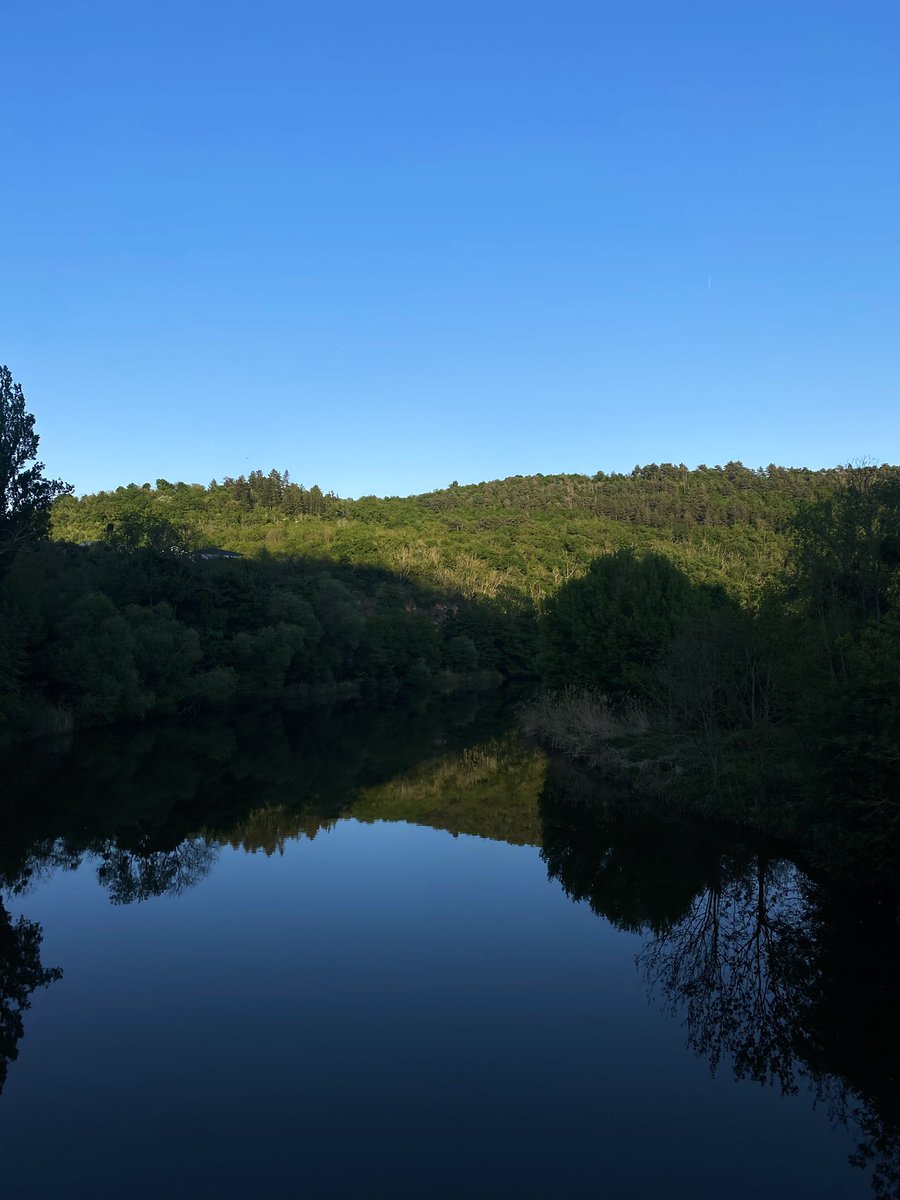 had some coffee with my mom this morning and we talked for like 3 hours :p