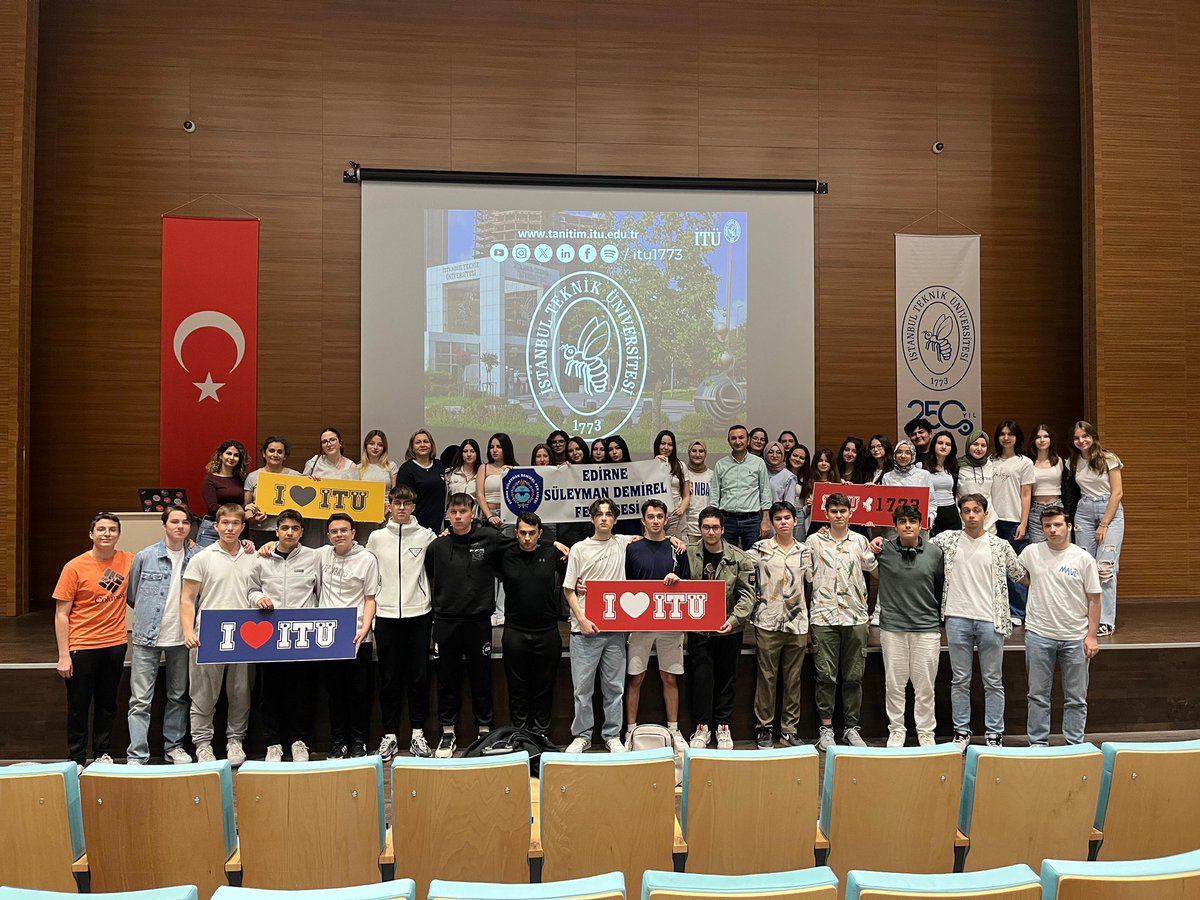 edirne_sdfl's tweet photo. İstanbul Teknik Üniversitesi ve Boğaziçi Üniversitesi tanıtım gezimizi gerçekleştirdik.Mezun öğrencilerimizin de eşlik ettiği gezide emekleri için Gezi ve Tanıtım Kulübü danışman öğretmenlerimiz Yelda Çapoğlu, Murat Olgun, Nevin Han ve Beyza Hilal Güçlüer'e teşekkür ederiz. https://t.co/1kjJR87jb9