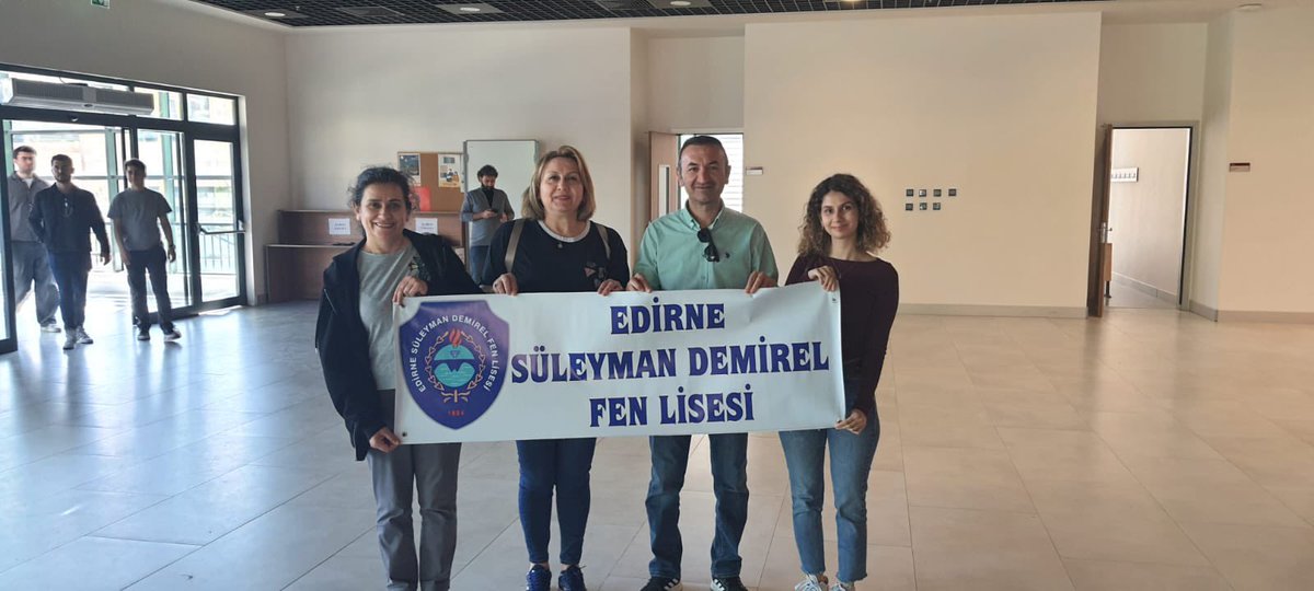 İstanbul Teknik Üniversitesi ve Boğaziçi Üniversitesi tanıtım gezimizi gerçekleştirdik.Mezun öğrencilerimizin de eşlik ettiği gezide emekleri için Gezi ve Tanıtım Kulübü danışman öğretmenlerimiz Yelda Çapoğlu, Murat Olgun, Nevin Han ve Beyza Hilal Güçlüer'e teşekkür ederiz.