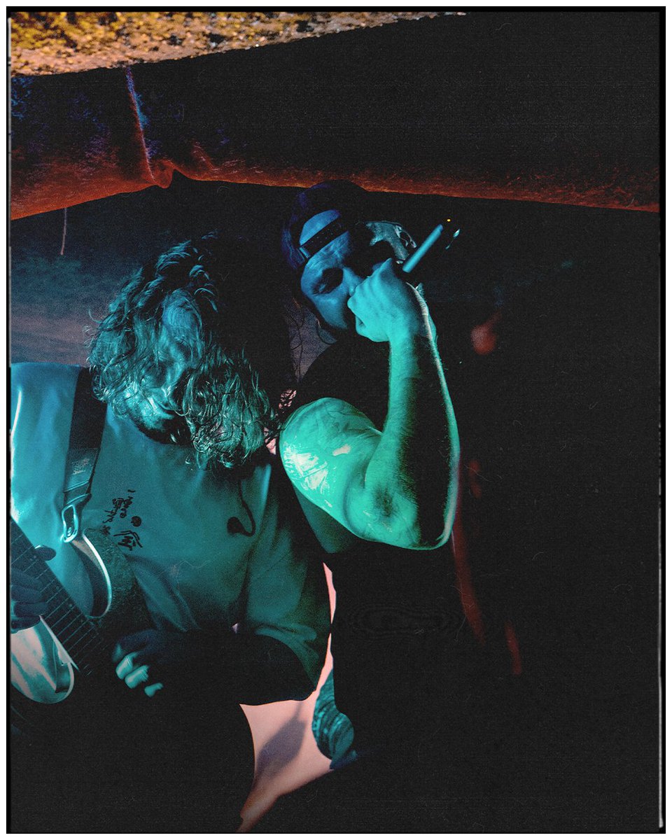 40000Leagues's tweet photo. Three amazing shows with our friends in Earthbound and Vanitas – it was a pleasure to get the share the stage in Manchester and Birmingham.

We would like to say thank you to everyone who came to our sold-out headline show at The Peer Hat in Manchester.

Photos - Lawrence Cameron https://t.co/1RDY9VpbJT