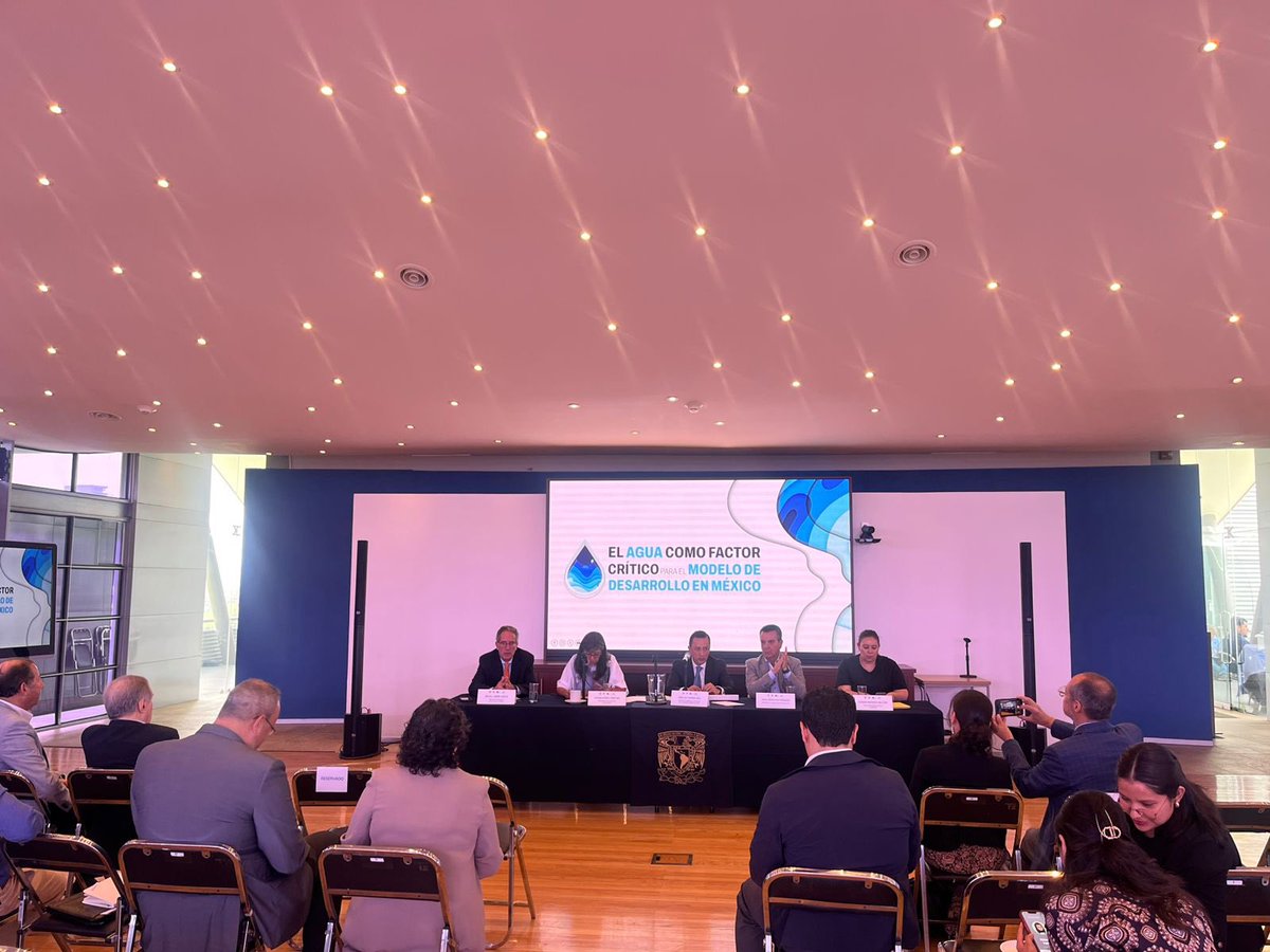 Aspen Institute México (@aspenmexico) on Twitter photo Entramos a la conclusiones del foro. Pipola Gómez de Agua Capital toma la palabra.
<a href="/AguaCapitalOrg/">Agua Capital</a> <a href="/Agua_UNAM/">Red del Agua UNAM</a>
Sigue el evento en vivo en youtube.com/live/GbWOBVmeF… Entramos a la conclusiones del foro. Pipola Gómez de Agua Capital toma la palabra.
<a href="/AguaCapitalOrg/">Agua Capital</a> <a href="/Agua_UNAM/">Red del Agua UNAM</a>
Sigue el evento en vivo en youtube.com/live/GbWOBVmeF…