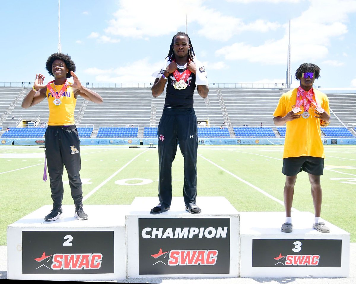 Southwestern Athletic Conference (@theswac) on Twitter photo 𝗣𝗼𝗱𝗶𝘂𝗺 𝗔𝗹𝗲𝗿𝘁 🚨
Men's Pole Vault is in the books 📚
🥇Adam Hines - <a href="/txsutfxc/">Texas Southern TF/XC</a>
🥈Darryl Muckelroy - @pvamutrack
🥉Damion Phillips - @pvamutrack
#SWACOTF | #BuildingChampionsForLife 𝗣𝗼𝗱𝗶𝘂𝗺 𝗔𝗹𝗲𝗿𝘁 🚨
Men's Pole Vault is in the books 📚
🥇Adam Hines - <a href="/txsutfxc/">Texas Southern TF/XC</a>
🥈Darryl Muckelroy - @pvamutrack
🥉Damion Phillips - @pvamutrack
#SWACOTF | #BuildingChampionsForLife