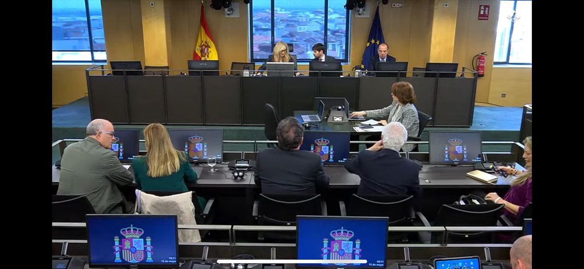 colegio_cv's tweet image. Ha sido aprobada en la comisión de interior del Congreso de los Diputados la creación del Consejo General de Colegios de Detectives Privados.
Gracias a los votos de PSOE, PP y VOX. Agradecidos a Fernando De Rosa por presentar la PNL y defenderla. 
CDPC
CODPCV
CODEGA