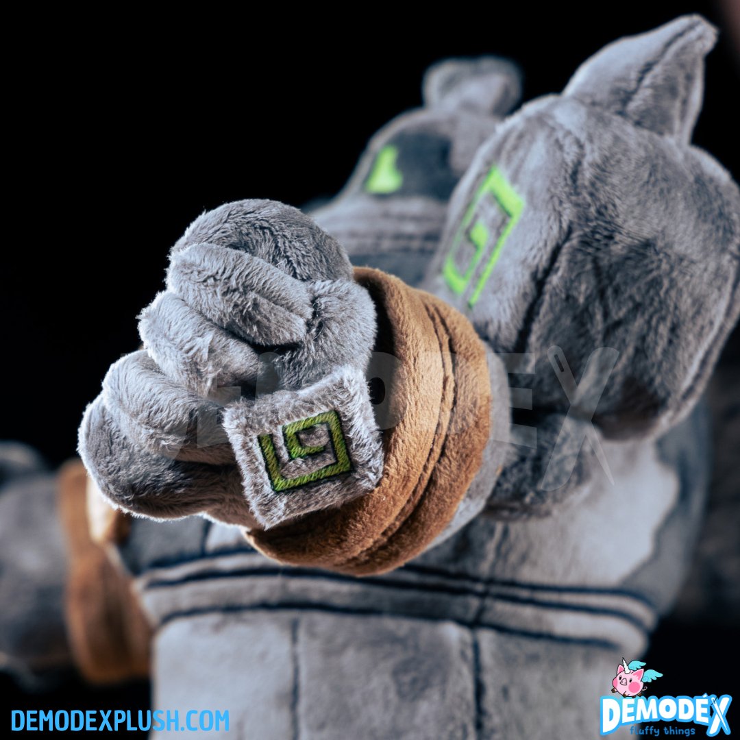 Demodexplush ~ Comms closed~ (@demodexplush) on Twitter photo Shiny Golruk handmade plush!
It was a long time I wanted to make a plush of this pokèmon, and finally I've made one! Shiny Golruk handmade plush!
It was a long time I wanted to make a plush of this pokèmon, and finally I've made one!