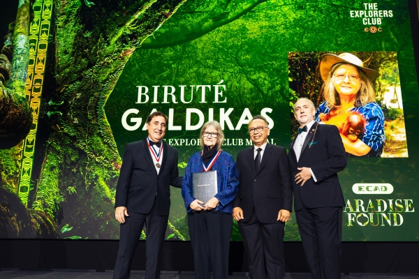 Simon Fraser University (@sfu) on Twitter photo One of the world’s foremost orangutan experts and <a href="/SFUENV/">SFU Faculty of Environment</a> professor, Biruté Mary Galdikas, has received a prestigious global award recognizing her extraordinary lifetime work studying and protecting the endangered species. Congrats <a href="/DrBirute/">Biruté Mary Galdikas</a>!
Learn more: ow.ly/sHIl50VS2pR One of the world’s foremost orangutan experts and <a href="/SFUENV/">SFU Faculty of Environment</a> professor, Biruté Mary Galdikas, has received a prestigious global award recognizing her extraordinary lifetime work studying and protecting the endangered species. Congrats <a href="/DrBirute/">Biruté Mary Galdikas</a>!
Learn more: ow.ly/sHIl50VS2pR