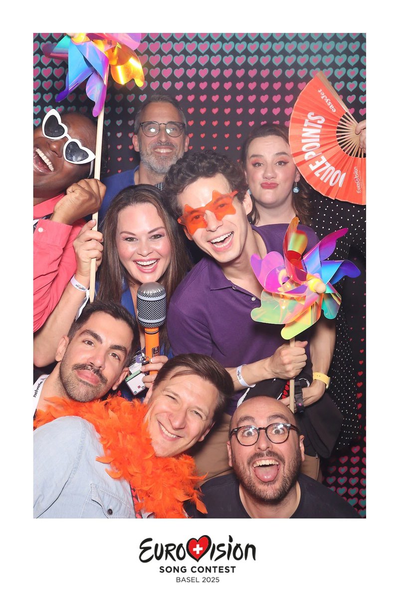 wiwibloggs's tweet image. 🎉 Let the Eurovision Song Contest 2025 in Basel, Switzerland begiiiiiiin 😎 

#UnitedByMusic #Eurovision #Eurovision2025