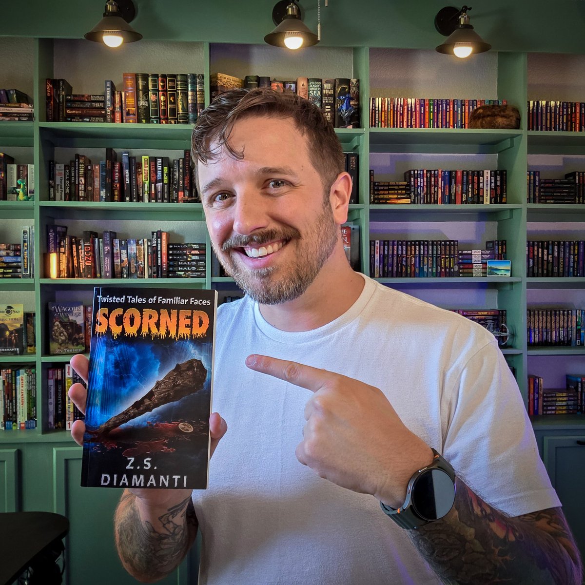 There's nothing like holding a book you wrote in your hands! 📚

Scorned, my twisted retelling of Hercules, released today! 🥳

Find it InMyBio. 🤙
