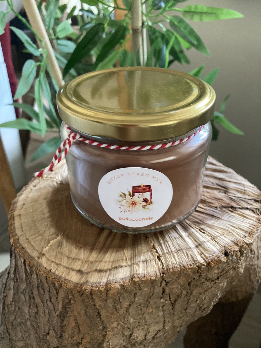 Tatlı severler özel Cookies mum 🫶
Vanilya ve çikolata kokulu 🥰
Sipariş için 👇

shopier.com/ShowProductNew…

#kesfetteyiz #handmade #candle #GalaxyS25 #WilliamEst #ジークアクス #Beckysangels #LOrealMakeupxBecky #ENHYPEN #BOYNEXTDOOR