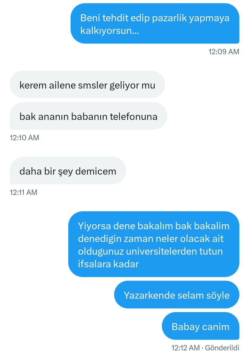 PKK'lılar, onları ifşaladığım twitleri silmediğim takdirde ailemi taciz edip, ailemle olan fotoğraflarımızı yayınlayacaklarını iddia ediyorlar. Tehdit... Hadi bi deneyin bakalım :))

Selçuk Üniversitesinden tut, İstanbula kadar ki üniversite fakülteniz anında mailde 😱😱