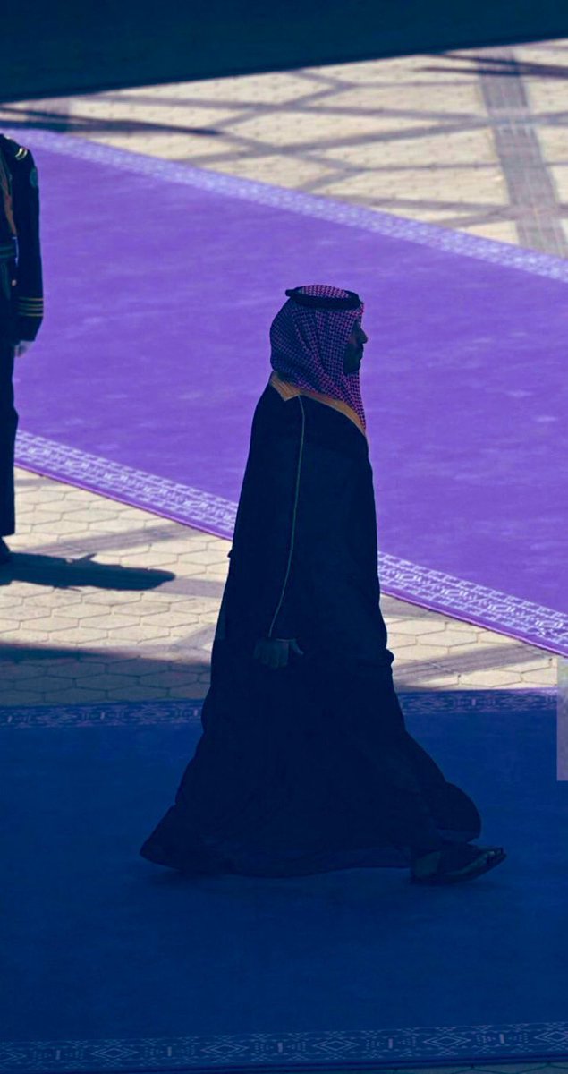 #حيو_السعوديه_حيو_بن_سلمان
#ترامب_في_السعودية
#سوريا 

.
" القائد الحقيقي ليس من يقود الناس إلى حيث يريد، بل إلى حيث يجب أن يكونوا " 

شكراً سمو سيدي محمد بن سلمان🇸🇦💚

والف مبروك للشعب السوري الأصيل 💚🤍