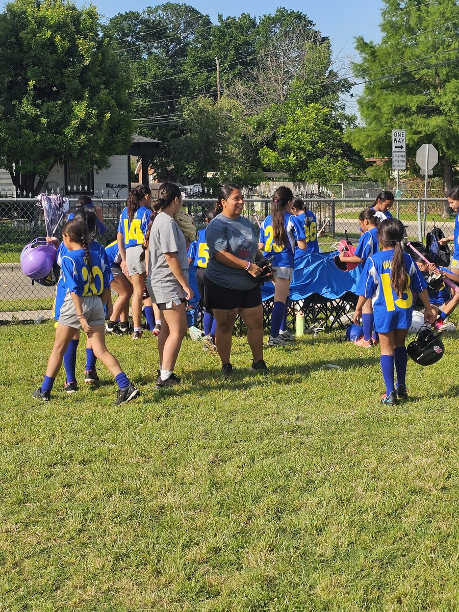 George C. Clarke Elementary School (@gclarkefwisd) on Twitter photo The GCC softball team AKA Southside Champions beat the staff in today's Staff Versus Students game. That's just what champions do ππ These Southside Champs are heading to the playoffs this Saturday, and today was an easy warm-up! π₯π₯ <a href="/todd_koppes/">Todd Koppes</a> <a href="/FouseBrenda/">Brenda Fouse</a> <a href="/LeslieEspinal4/">Leslie Espinal</a> The GCC softball team AKA Southside Champions beat the staff in today's Staff Versus Students game. That's just what champions do ππ These Southside Champs are heading to the playoffs this Saturday, and today was an easy warm-up! π₯π₯ <a href="/todd_koppes/">Todd Koppes</a> <a href="/FouseBrenda/">Brenda Fouse</a> <a href="/LeslieEspinal4/">Leslie Espinal</a>