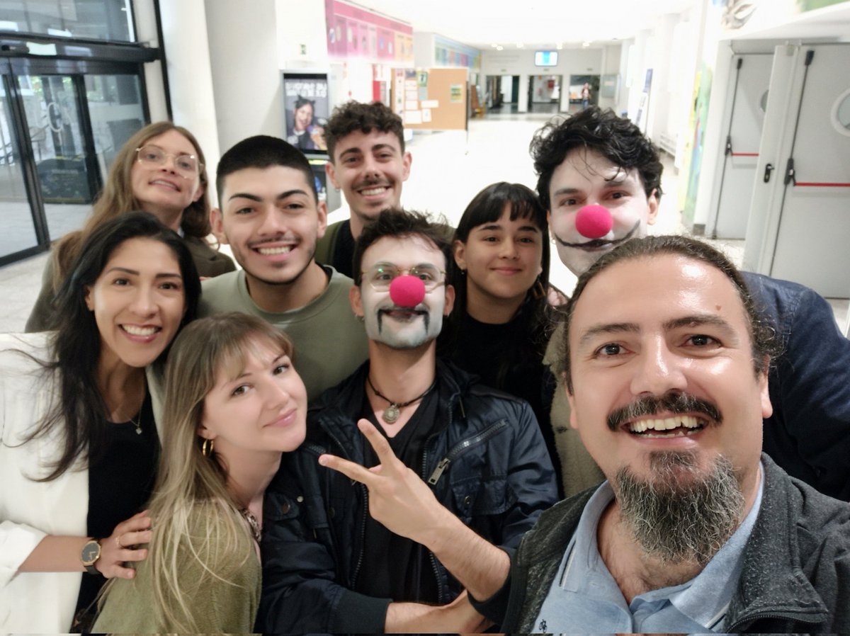 logicortex's tweet image. Más de cincuenta horas vividas con este magnífico grupo de personas 🥰 Un placer haber sido su profesor de Evaluación y rehabilitación cognitiva en el Máster en Neurociencia de la UCM 😊 Mis mejores deseos... ¡Nos veremos de nuevo en el camino! 😉