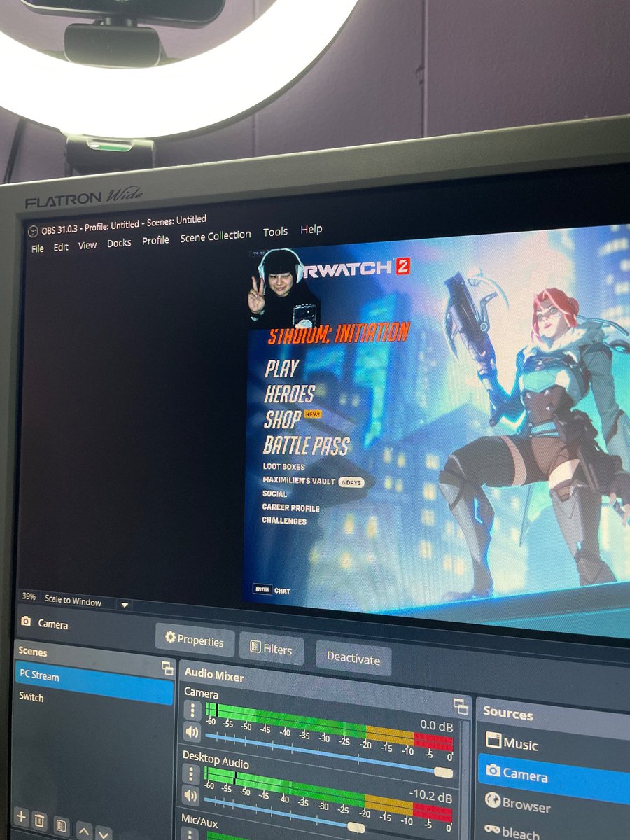 Chapas___'s tweet photo. I’m going live! 

https://t.co/boaS1oAJvz

#overwatch #girlgamer #girlstreamer #femalegamer #femalestreamer #twitchstreamer #twitch #supportmain #moiramain #competitive https://t.co/RLaCaaXjI1