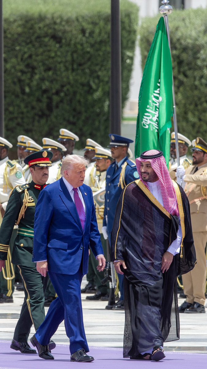 Ddrff99's tweet photo. 💚💚💚 #ولي_العهد #الأمير_محمد_بن_سلمان https://t.co/Bpl1RY3zGD