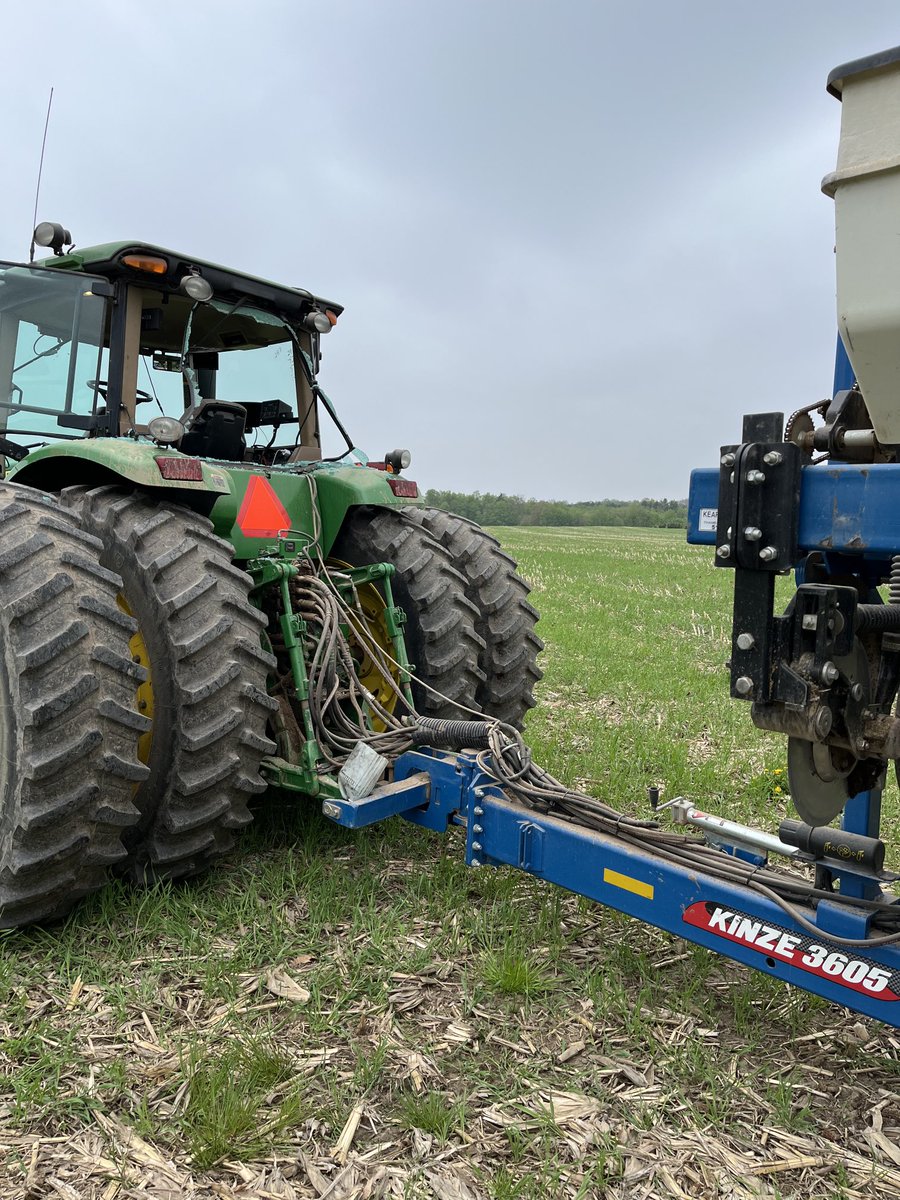 Surely ⁦<a href="/Kinze/">Kinze Manufacturing</a>⁩ you can disengage markers when folded