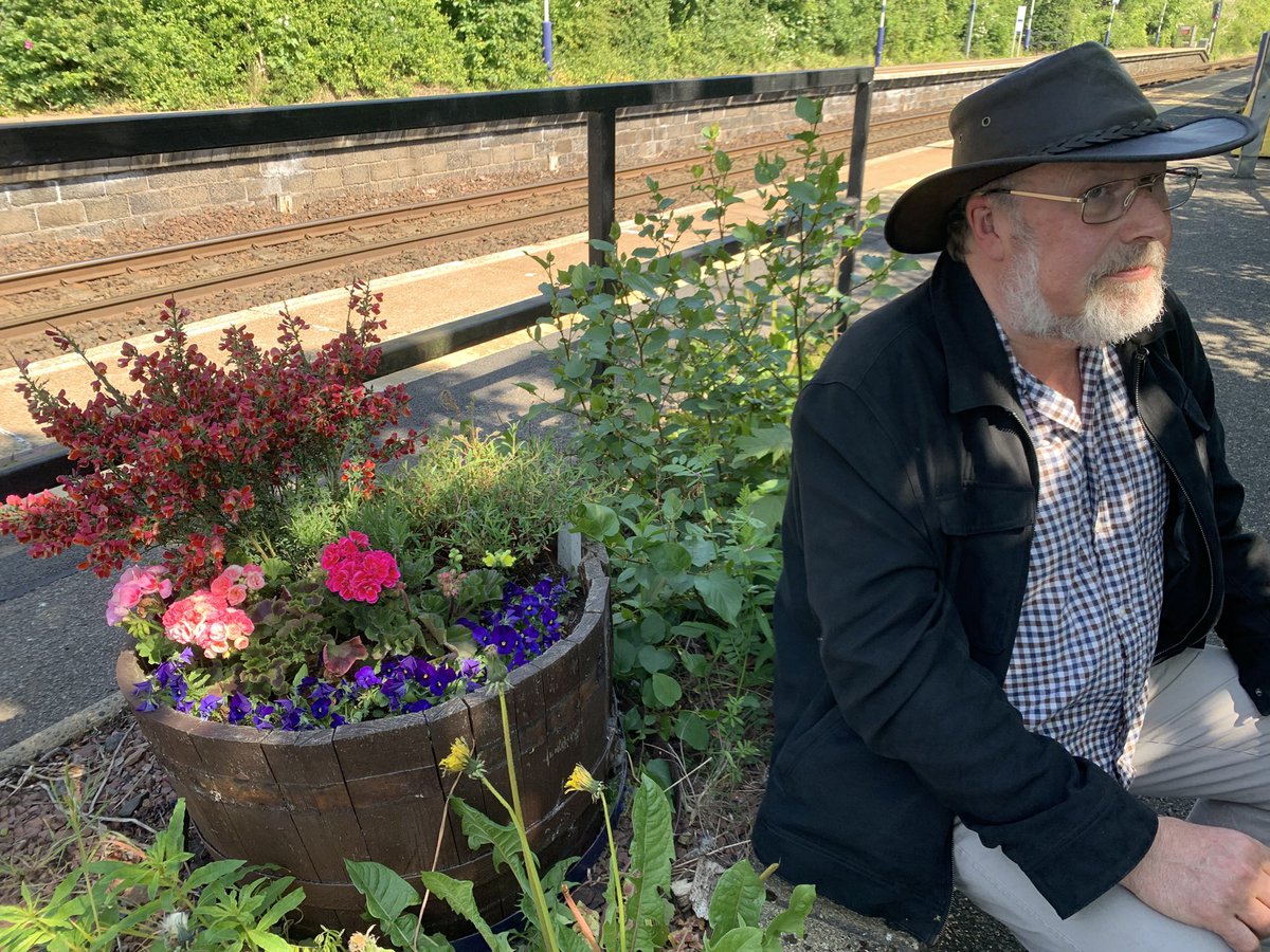 Great visit this morning from Sandra of <a href="/ScotRail/">ScotRail</a>—an inspiring chat on how to upgrade Wester Hailes Station! Ideas included native plantings, community art, info boards, and better seating. We also raised lighting &amp; leaks in the underpass.
#WesterHailes #ScotRail #Community