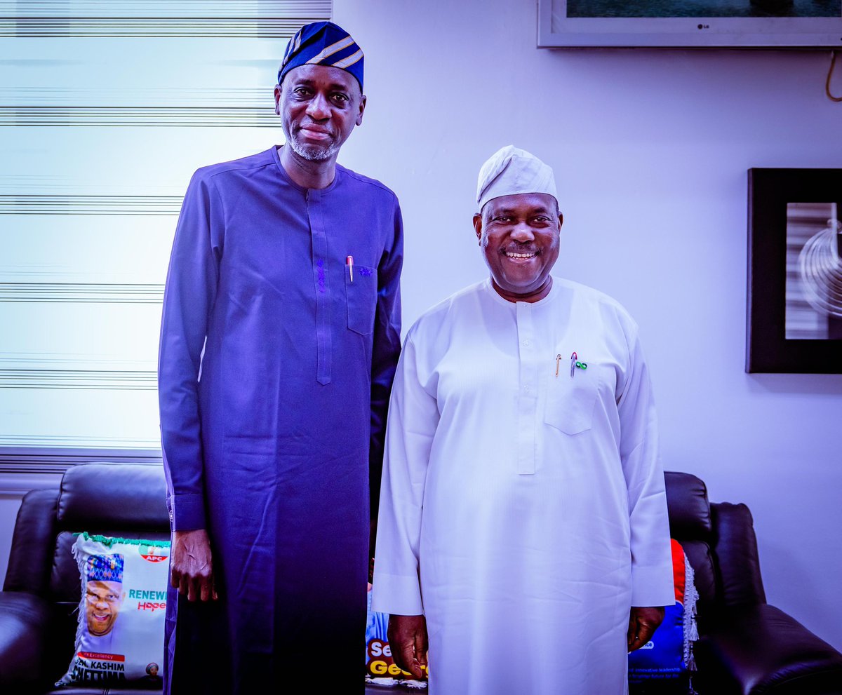 Friday, May 9, 2025, Prof. Ayo Omotayo, Director-General of the National Institute for Policy and Strategic Studies Kuru, met with Senator George Akume, the Secretary to the Government of the Federation (SGF), during a working visit.
 
The meeting, which focused on addressing