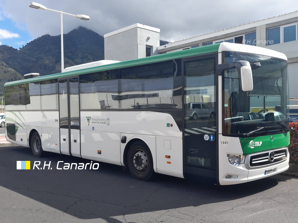 modcanario's tweet photo. 🇮🇨 Nº 1041 Guagua de Transportes Insular La Palma
🇩🇪 2020 Mercedes-Benz Intouro Hybrid 12,18 m [O 107]

#MercedesBenz #MercedesBenzIntouro #MercedesBenzO107 #DaimlerBuses #Guagua #Guaguas #LaPalma #TransportesInsularLaPalma #TILP #BUS #Autobusy #Автобус #Autobus https://t.co/t6UKW62aok