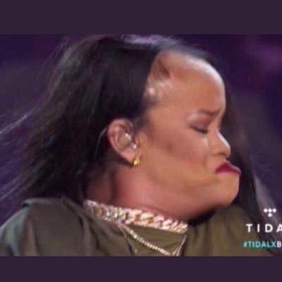 Even robbots change from green to amber who tf are you bro changing suddenly from a green flag to a mercury red flag  when we were cruising nicely?i wasn’t prepared for this shii honestly
