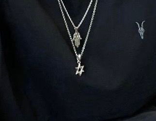Aviva Klompas (@avivaklompas) on Twitter photo Wow. Freeing Edan was deeply personal for Steve Witkoff.
While visiting Edan Alexander in hospital, President Trump’s Special Envoy to the Middle East <a href="/SteveWitkoff/">Steve Witkoff</a> gave Edan the Star of David necklace that had belonged to his late son, Andrew.
Andrew passed away at just 22 Wow. Freeing Edan was deeply personal for Steve Witkoff.
While visiting Edan Alexander in hospital, President Trump’s Special Envoy to the Middle East <a href="/SteveWitkoff/">Steve Witkoff</a> gave Edan the Star of David necklace that had belonged to his late son, Andrew.
Andrew passed away at just 22