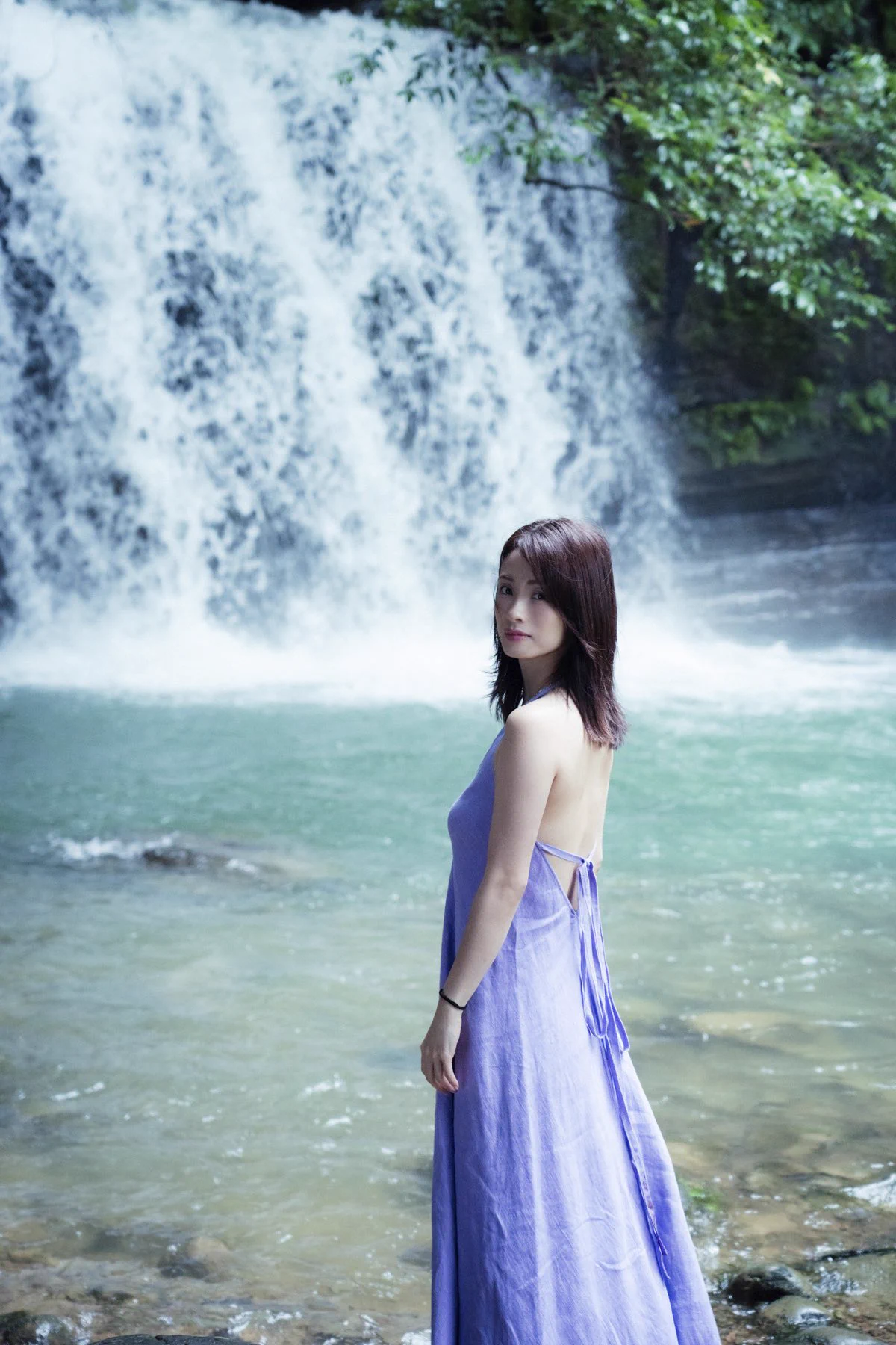 公式】上戸彩写真集『Midday Reverie』 7/10発売 on X: 