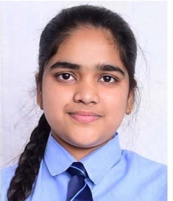 JayKuma05794394's tweet image. शामली: CBSE 12वीं में सावी जैन ने देश में टॉप किया 

 शामली की सावी जैन को 500 में से 499 अंक
 सावी जैन शहर में स्कॉटिश इंटरनेशनल स्कूल की छात्रा
यूपी में शामली की सावी ने CBSE 12वीं में टॉप किया

#Shamli #CBSETopper #SaviJain #EducationExcellence #UttarPradesh #CBSE #CBSEResults