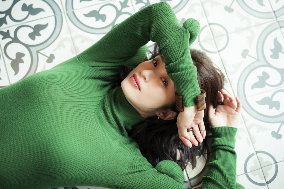 上戸彩写真集『#MiddayReverie』 【先行カット解禁】 本日全6点カット