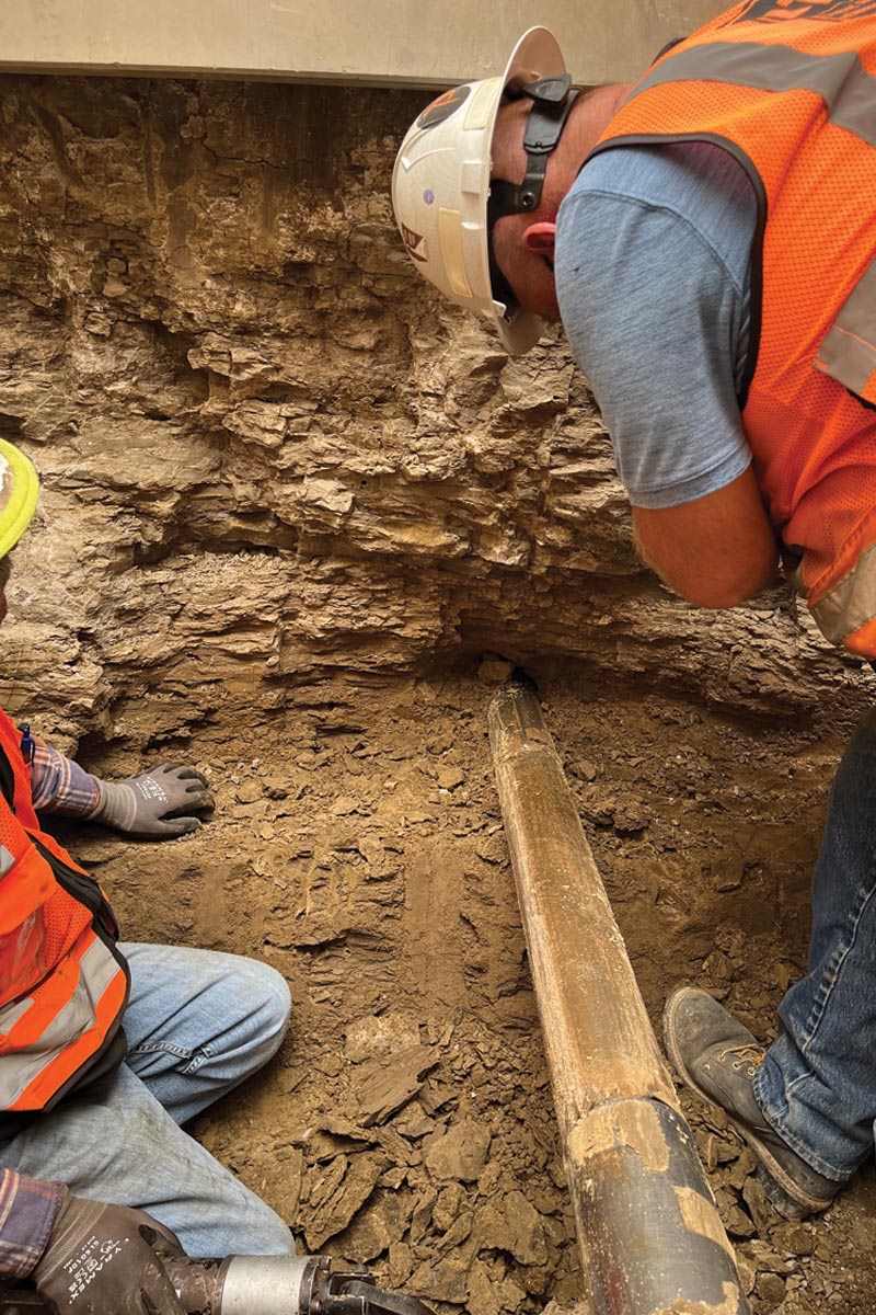 Tasked with installing two grade-critical waterline bores beneath a maze of utilities, the BT Construction team used GBM auger boring to connect the Golden Overlook Development to the city’s water system. trenchlesstechnology.com/auger-boring-i…